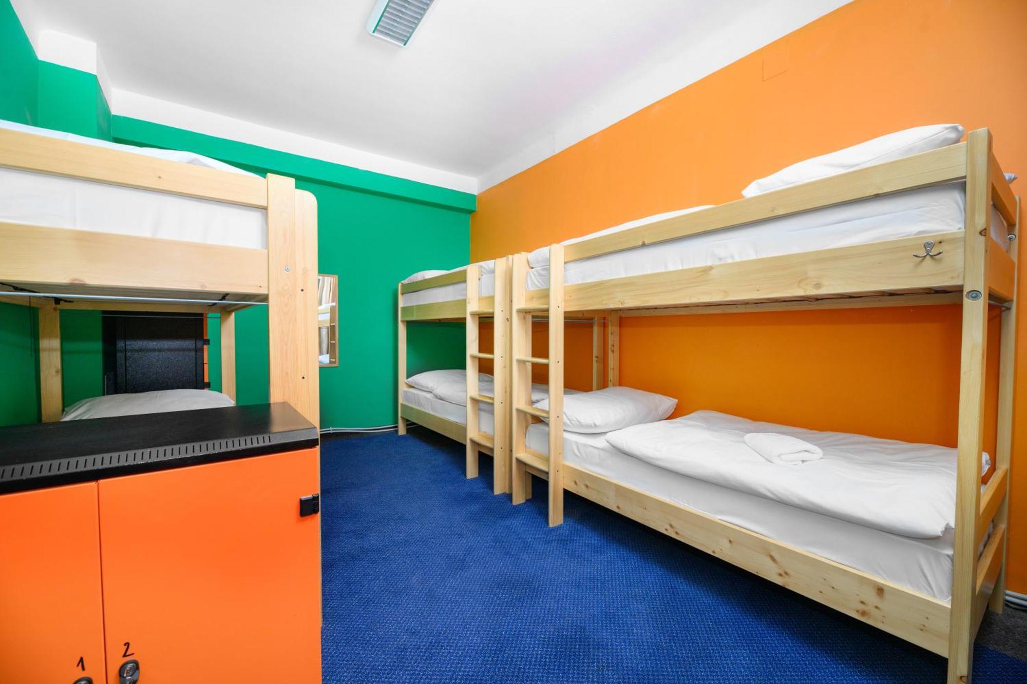 Benedikt City Center Hostel Prága Kültér fotó