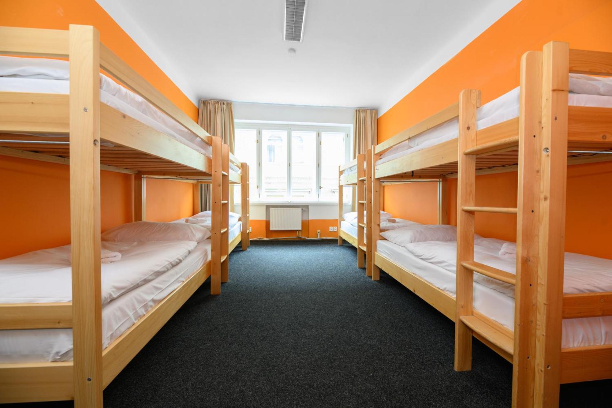 Benedikt City Center Hostel Prága Kültér fotó