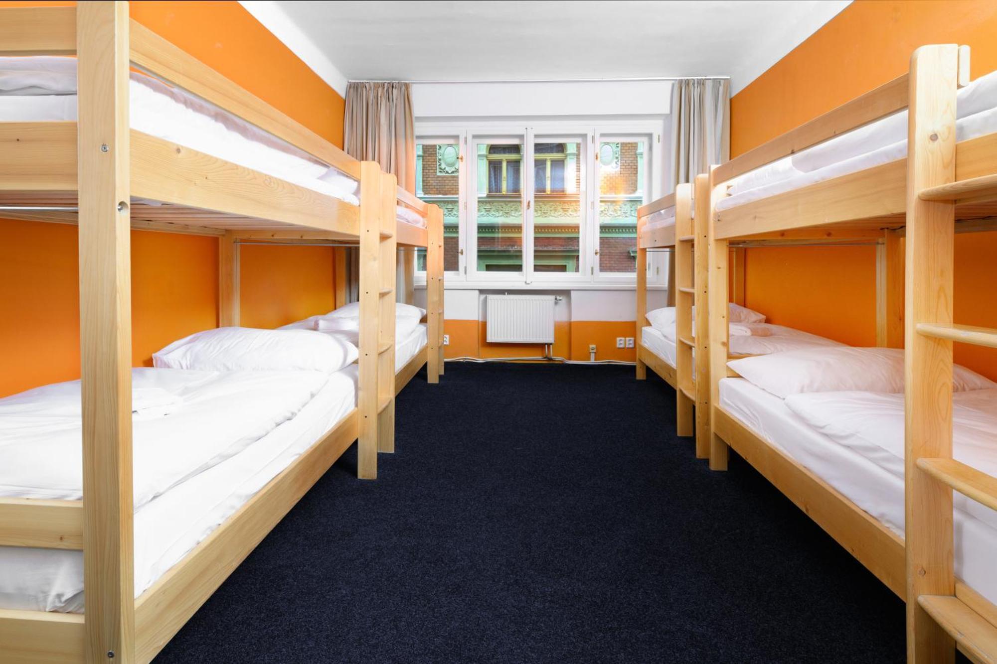 Benedikt City Center Hostel Prága Kültér fotó
