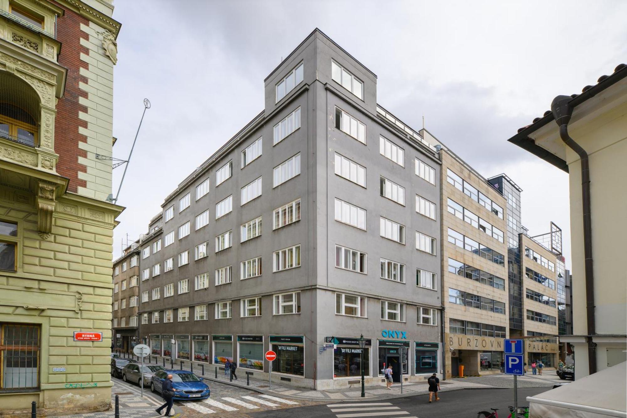 Benedikt City Center Hostel Prága Kültér fotó